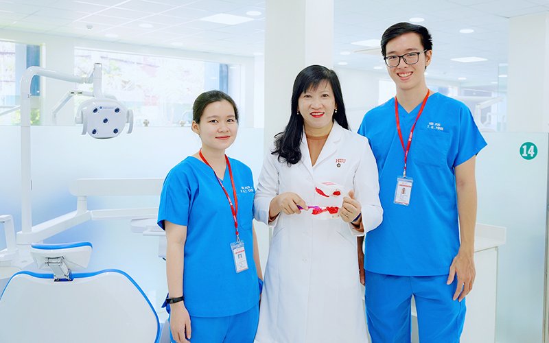 Ngành Răng Hàm Mặt HIU