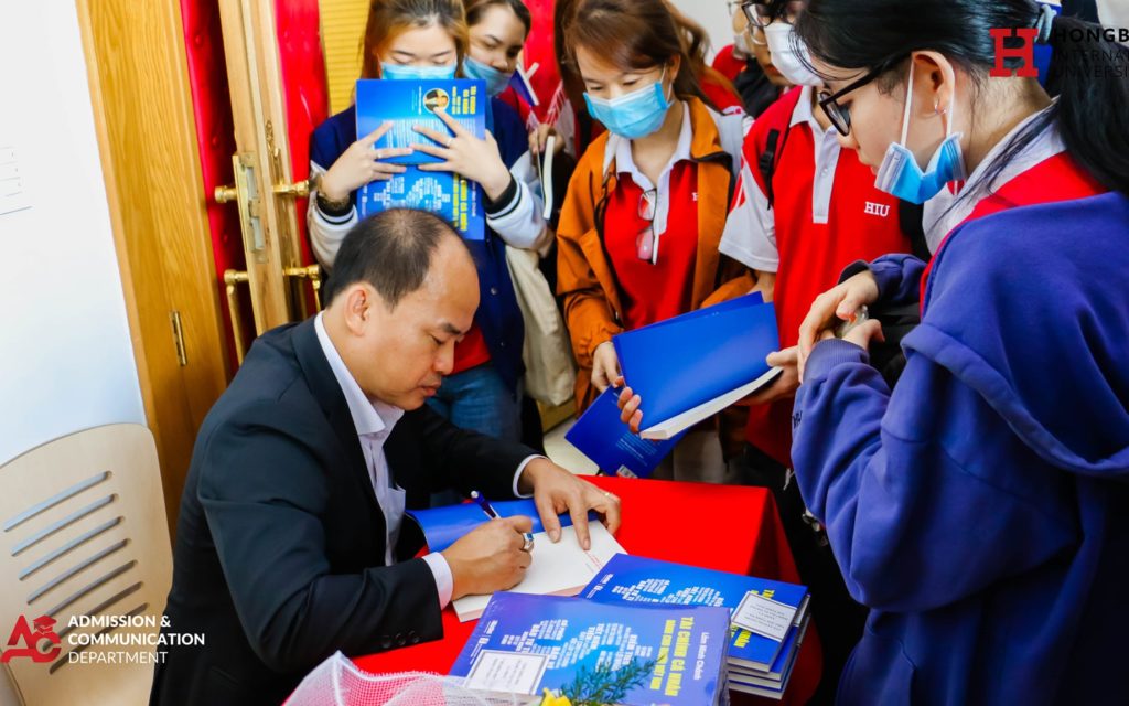chuyên gia tài chính Lâm Minh Chánh