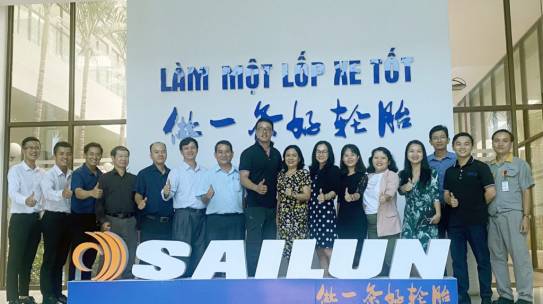 The delegation and lecturers of Hong Bang International University visited and worked at Sailun Vietnam