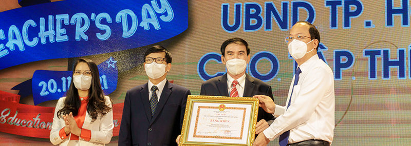 HIU nhận bằng khen của UNBD Thành phố