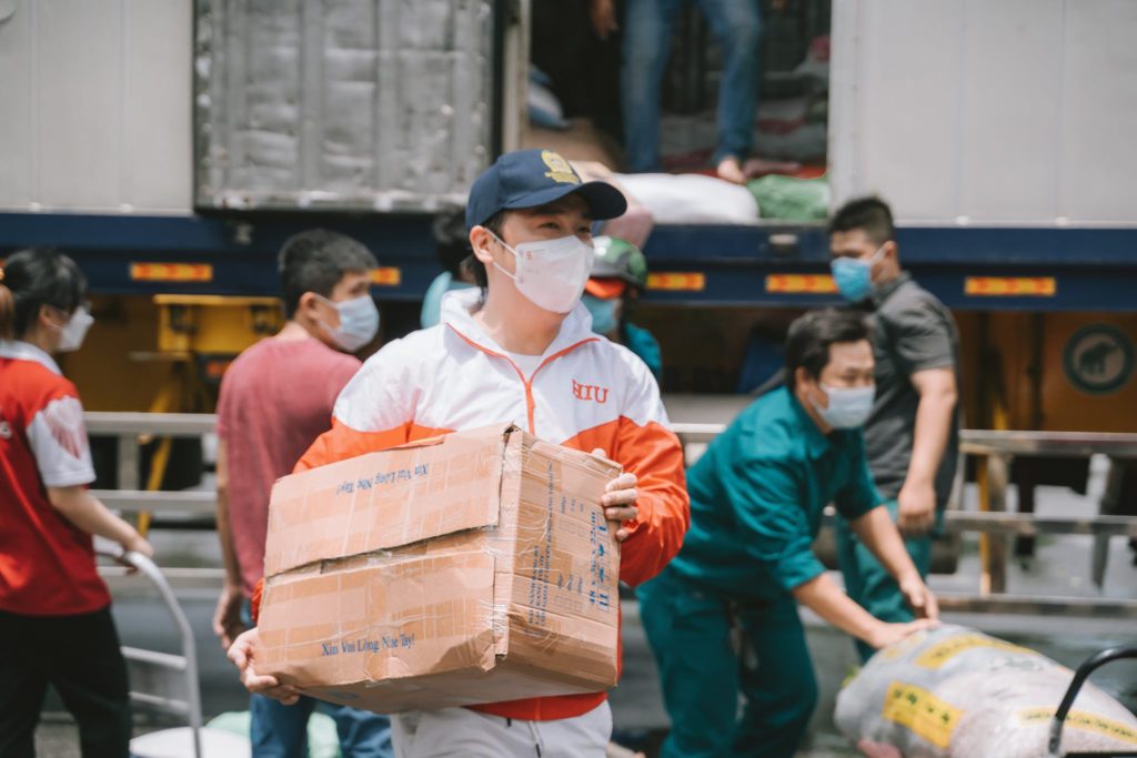 Những đóng góp từ chương trình Quà tặng Giáng sinh 2021 sẽ được trao gửi đến các hoàn cảnh khó khăn do dịch Covid-19