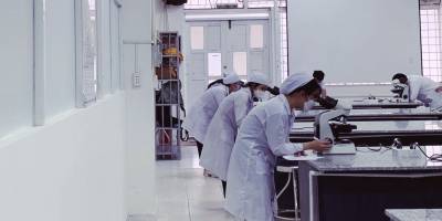 SINH VIÊN KHOA XNYH TRỞ LẠI TRƯỜNG ĐẦU NĂM 2022