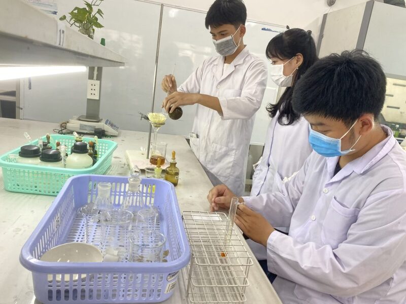 Học ngành dược có khó như lời đồn
