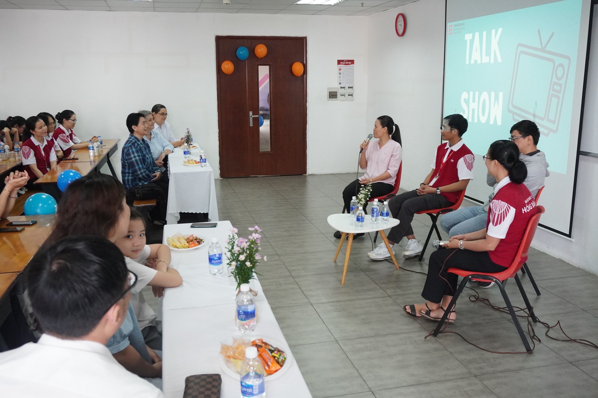 Tái khởi động I.P.E English Club