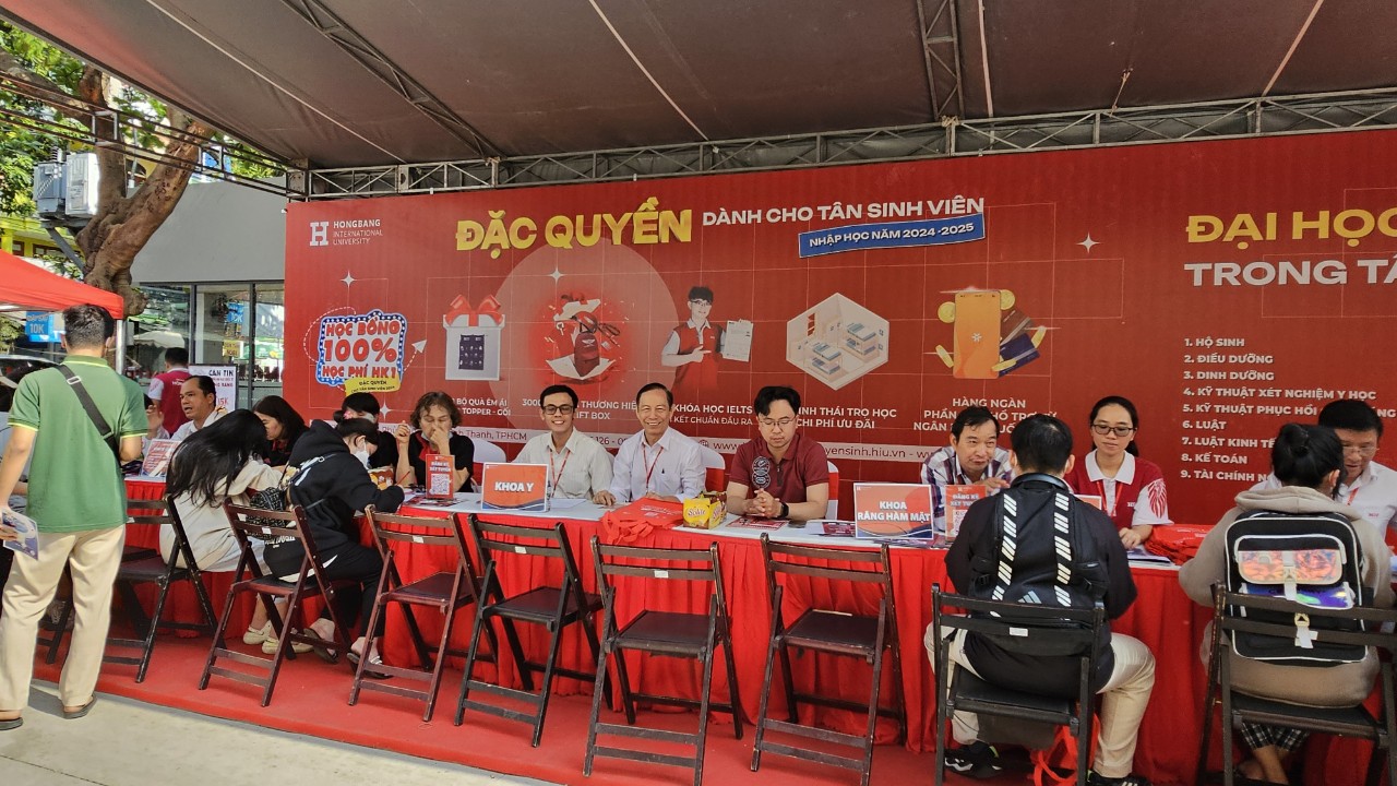Ngày hội EXPLORE HIU UNIVERSE 2024