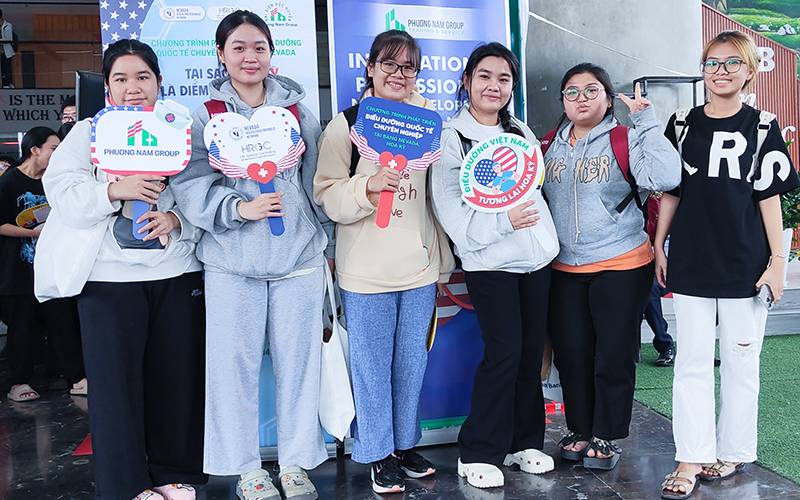 HIU tổ chức thành công Ngày hội triển lãm và tuyển dụng Career Fair 2024