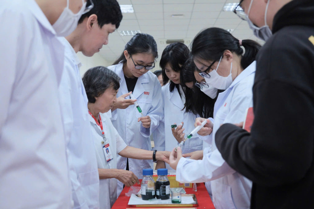HIU chinh thức bổ sung 6 ngành học mới trong đó có 2 ngành khối sức khỏe