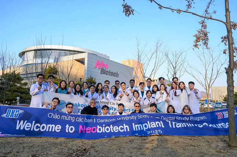Sinh viên ngành Răng Hàm Mặt - HIU trong chuyến học tập tại Dankook University, Hàn Quốc.
