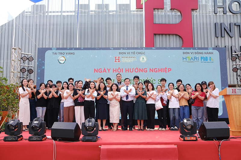 Hội trại truyền thống Dược khoa HIU 2025