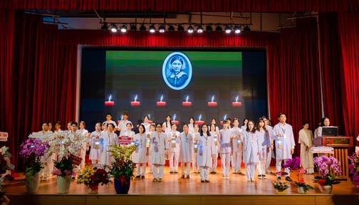 Ngày Quốc tế Điều dưỡng 2025:  Sinh viên HIU tiếp lửa Florence Nightingale