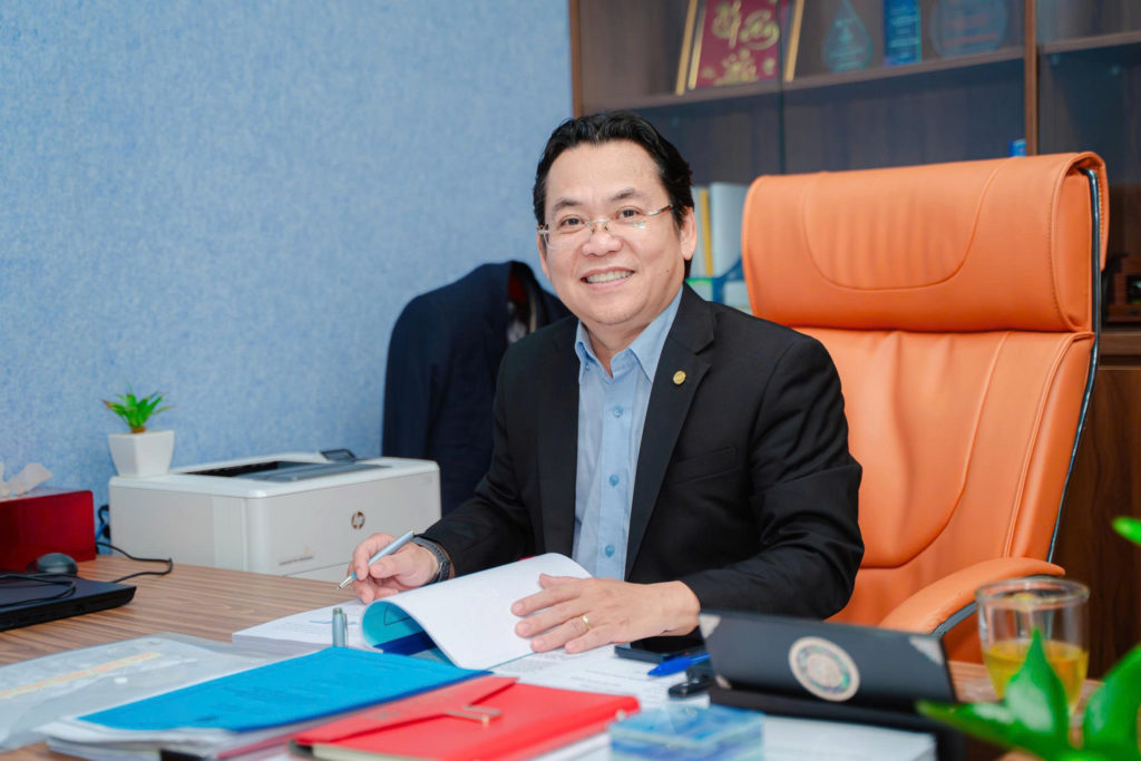 PGS.TS Nguyễn Hữu Huy Nhựt, Phó Hiệu trưởng HIU