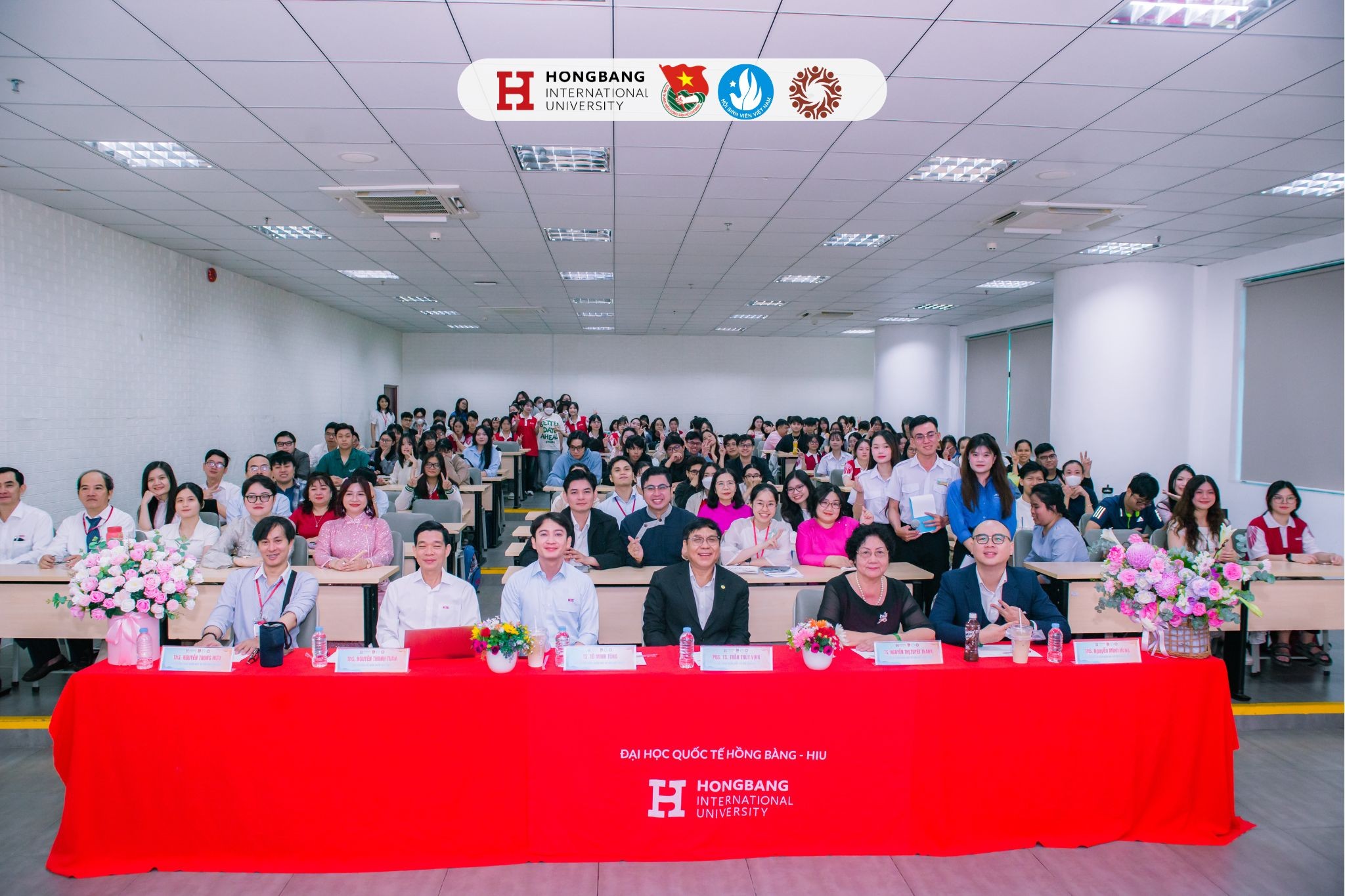 KHÉP LẠI CHUỖI HOẠT ĐỘNG CHÀO MỪNG NGÀY NHÀ GIÁO VIỆT NAM 20/11