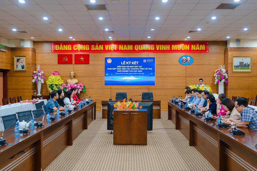 HIU ký kết hợp tác với Sở GD&ĐT TP.HCM hỗ trợ học sinh khởi nghiệp