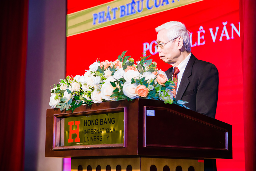 PGS.TS. Lê Văn Truyền - Nguyên Thứ trưởng Bộ Y tế phát biểu tại chương trình