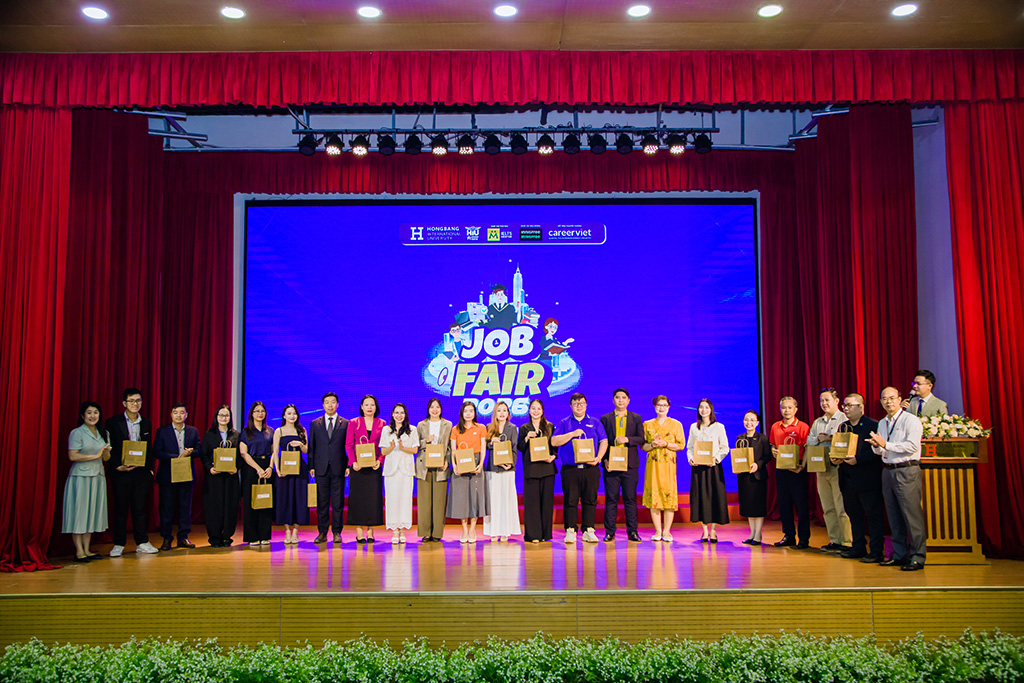 : Ban Tổ chức tri ân các doanh nghiệp tài trợ và đồng hành cùng Ngày hộ