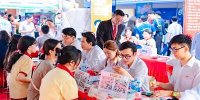 Học 2 bằng đại học cùng lúc có vất vả không?