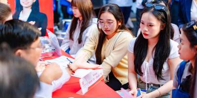 Lỡ cả đời không rực rỡ thì sao? Hãy tỏa sáng theo cách của riêng mình