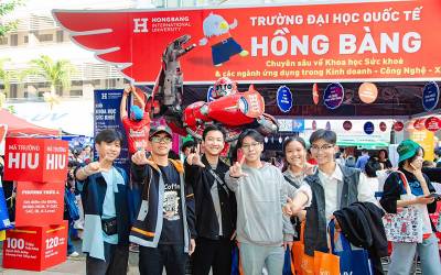 HIU tư vấn trực tiếp cho hàng ngàn học sinh tại Ngày hội tuyển sinh 2026