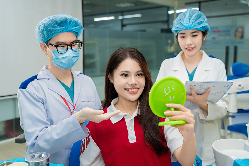 Ngành Kỹ thuật Phục hình răng là một nhánh của đào tạo Răng Hàm Mặt